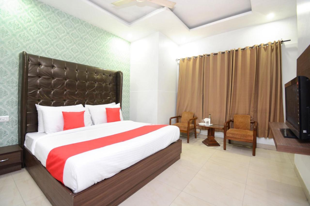 Hotel Ricky International อัมริตสา ภายนอก รูปภาพ